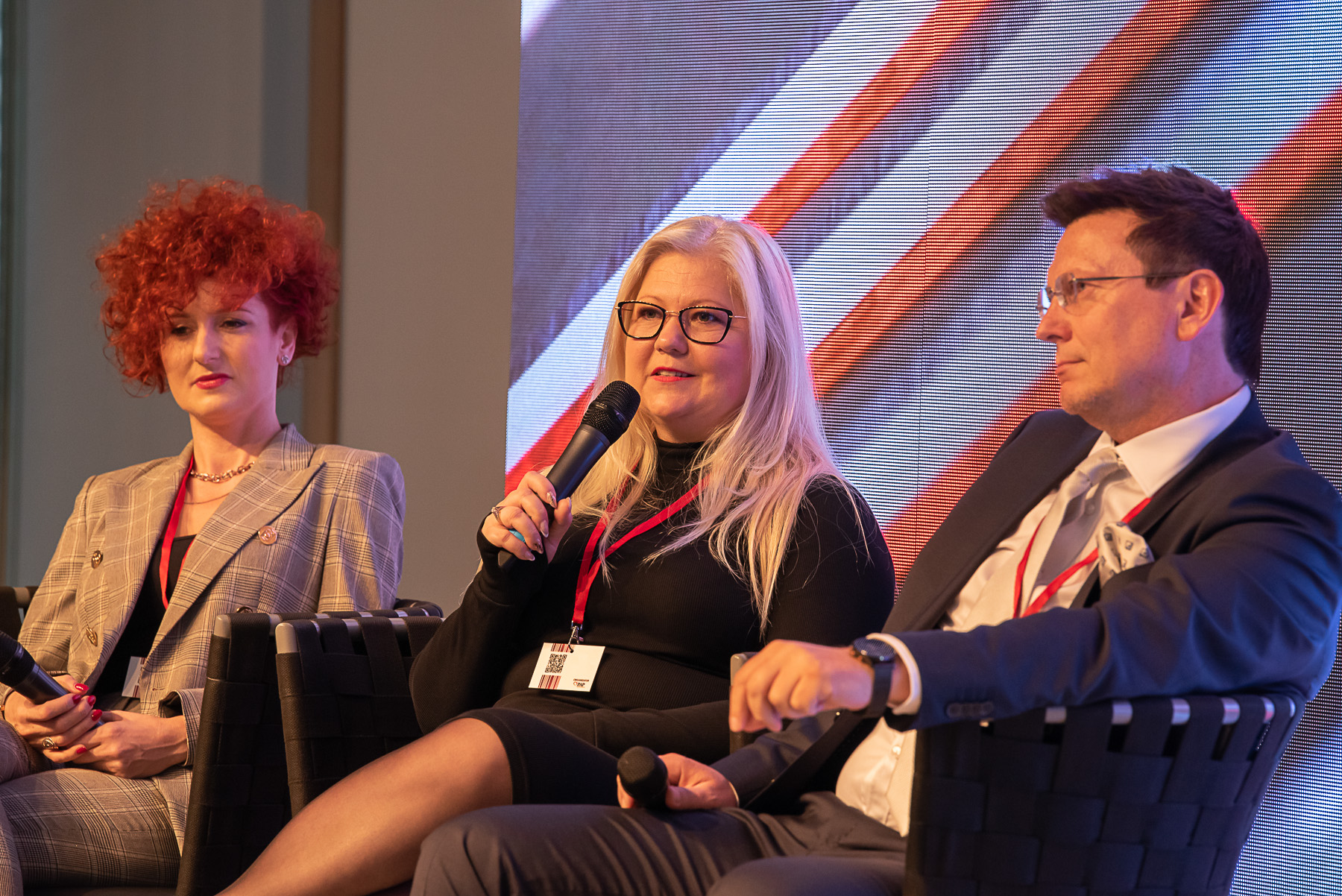 Agnieszka Szewczyk, the owner and president of C.P.E.T. Kedarix, took part in the discussion panel
